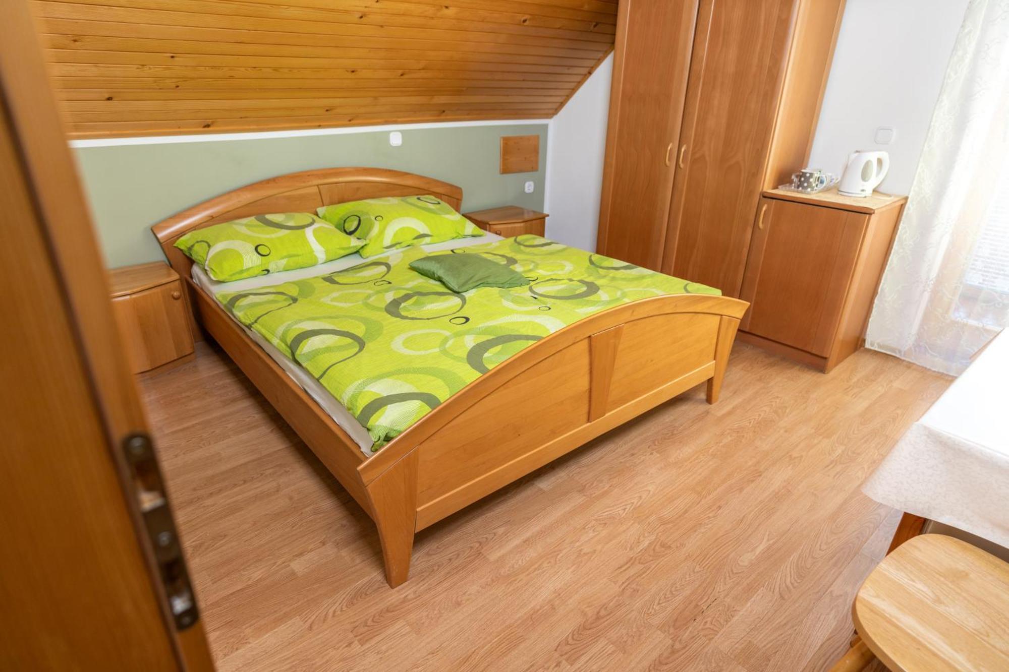 Apartments And Rooms Hodnik Slavko Bohinj Eksteriør billede